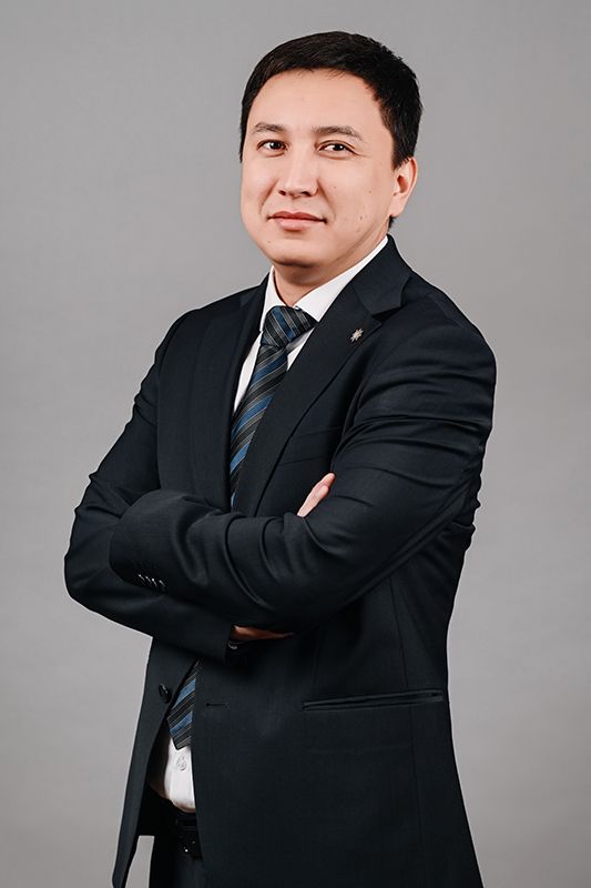 Манов Мансұр