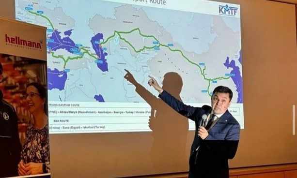 3 Маусым 2025 жылы «Қазақтеңізкөлікфлоты» Бас директоры (Басқарма төрағасы) Айдар Оржанов Мюнхенде өткен әлемдгі ең ірі «Көлік және логистика» көрмесі аясында Hellmann ұйыдастырған воркшопқа қатысты