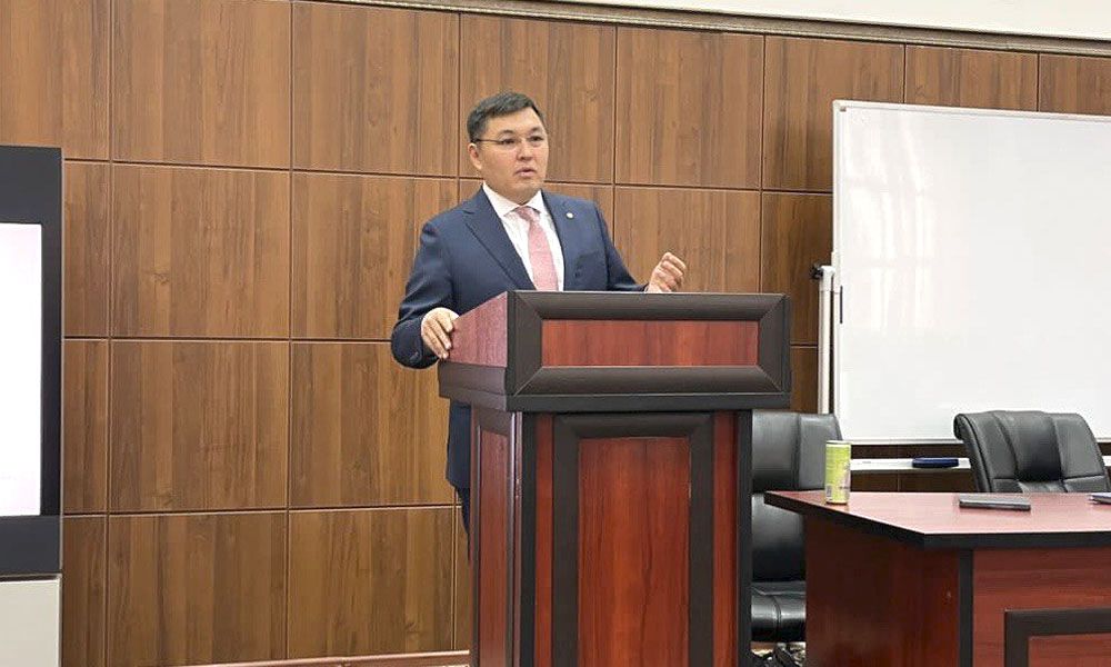 ҚТКФ Бас директоры А.Е. Оржанов Қазақ гуманитарлық заң университетіне барып қайтты